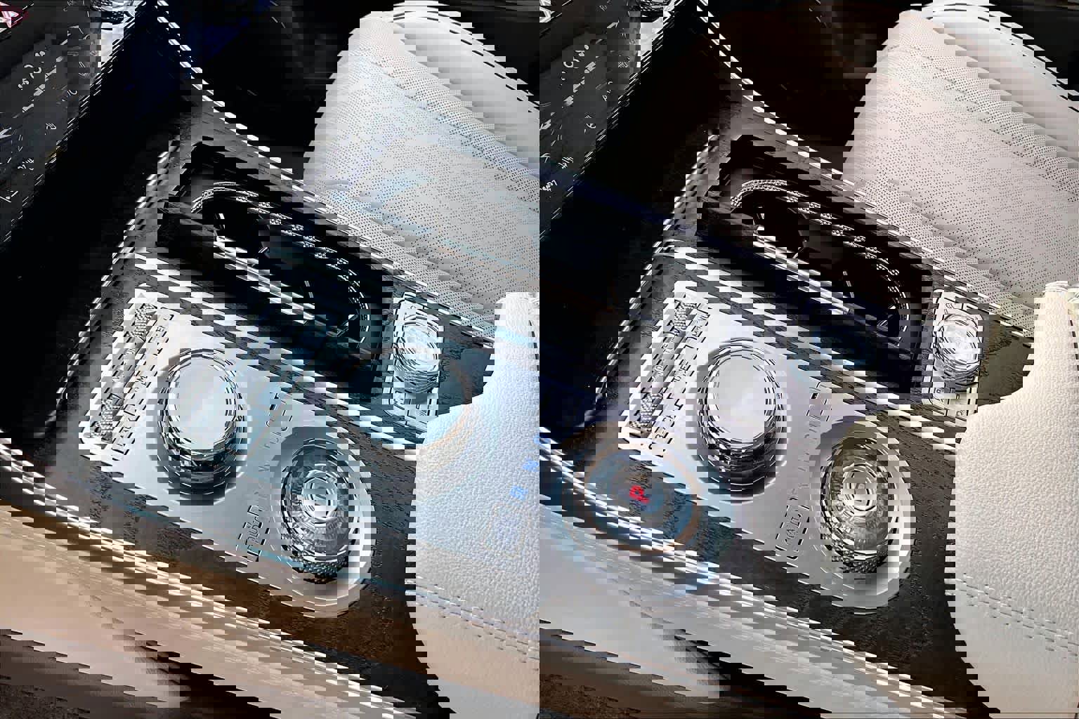 Used 2024 Genesis GV80 3.5T w/ Advanced Package image 16