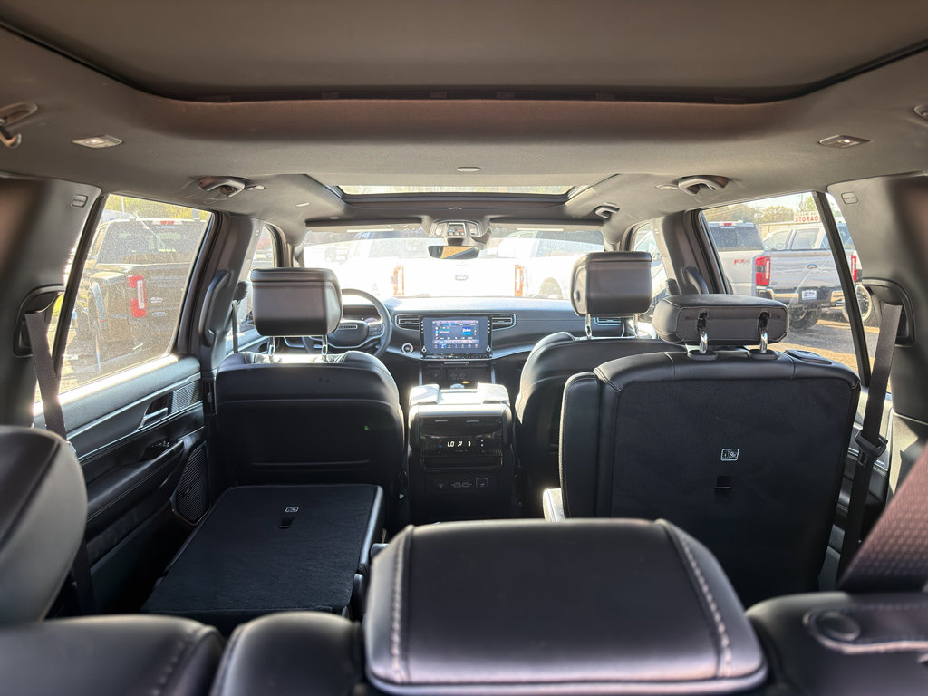 Used 2023 Jeep Wagoneer Series II image 17