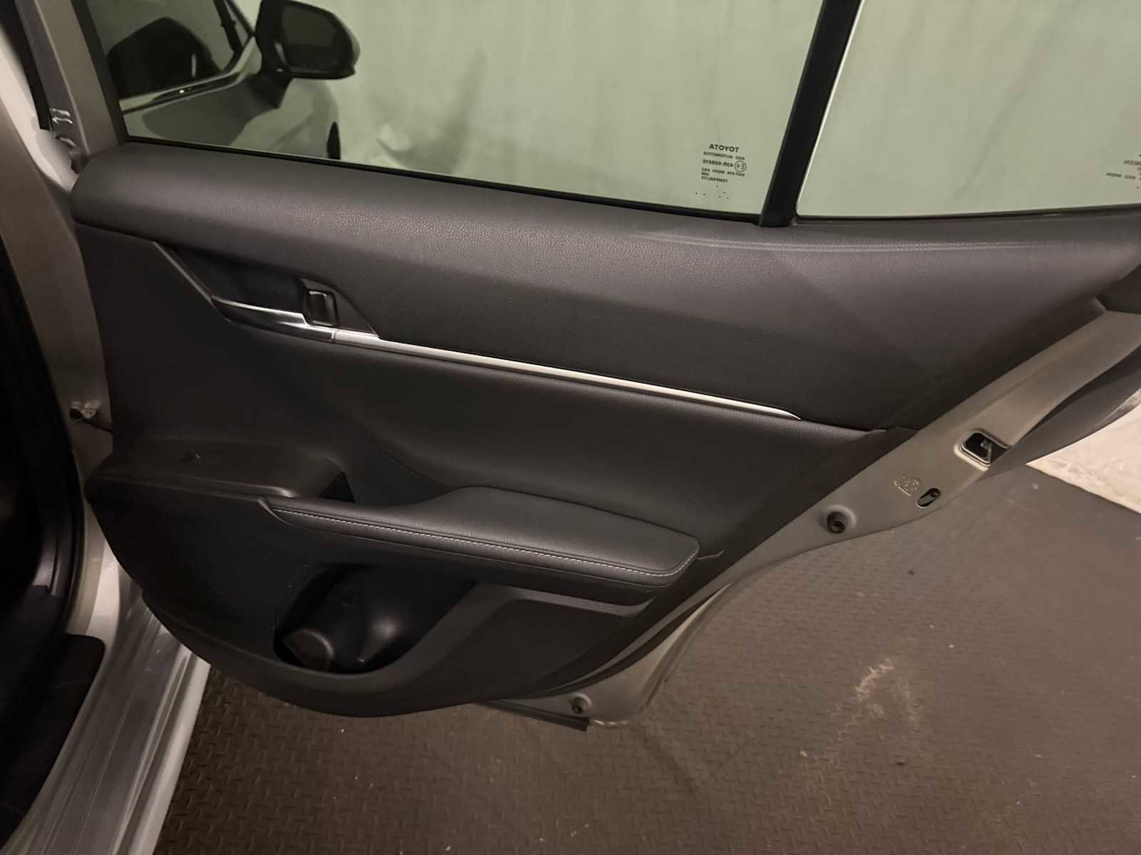 Used 2022 Toyota Camry XSE FWD image 26