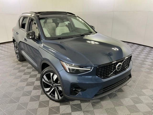 New 2026 Volvo XC40 B5 Ultra w/ Protection Package Premier image 42