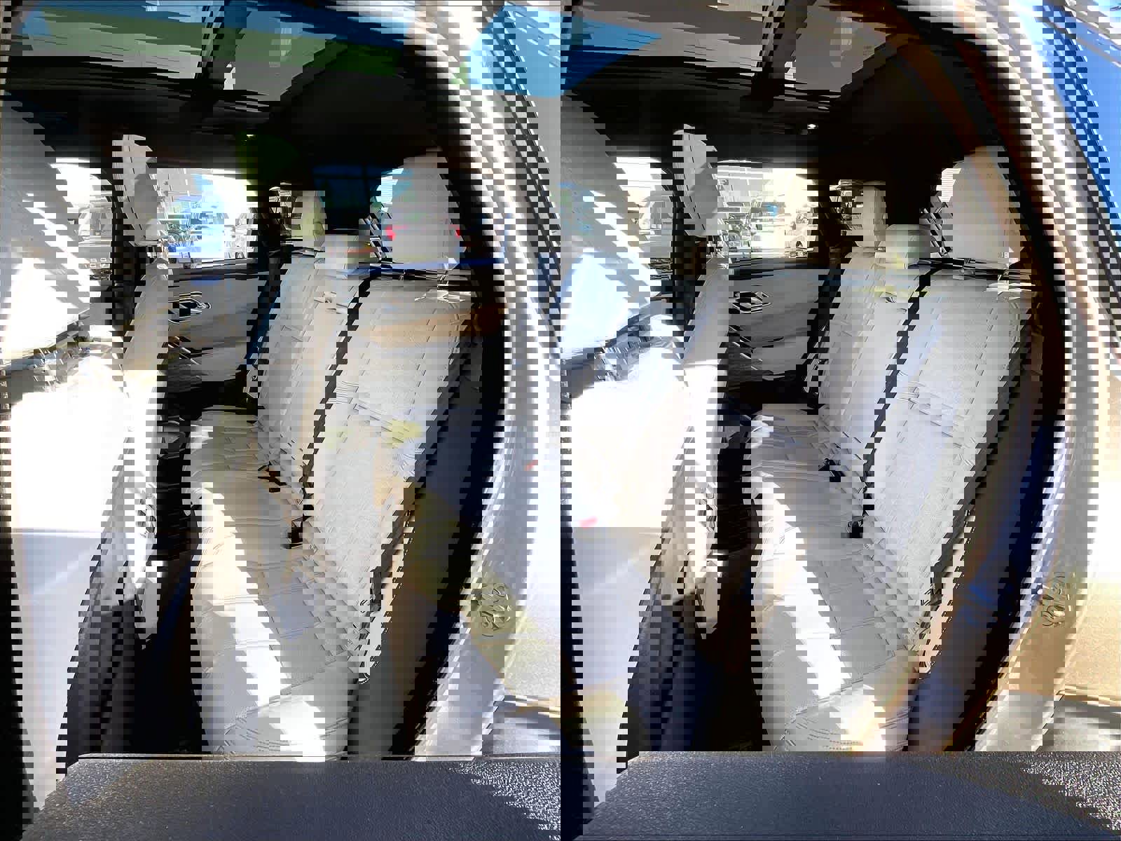 Used 2022 Land Rover Range Rover Velar R-Dynamic HSE image 27