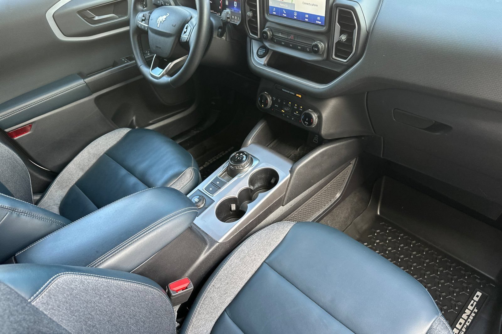 Used 2024 Ford Bronco Sport Outer Banks w/ Tech Package AWD/4WD image 16