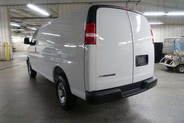New 2026 Chevrolet Express 2500 RWD image 5