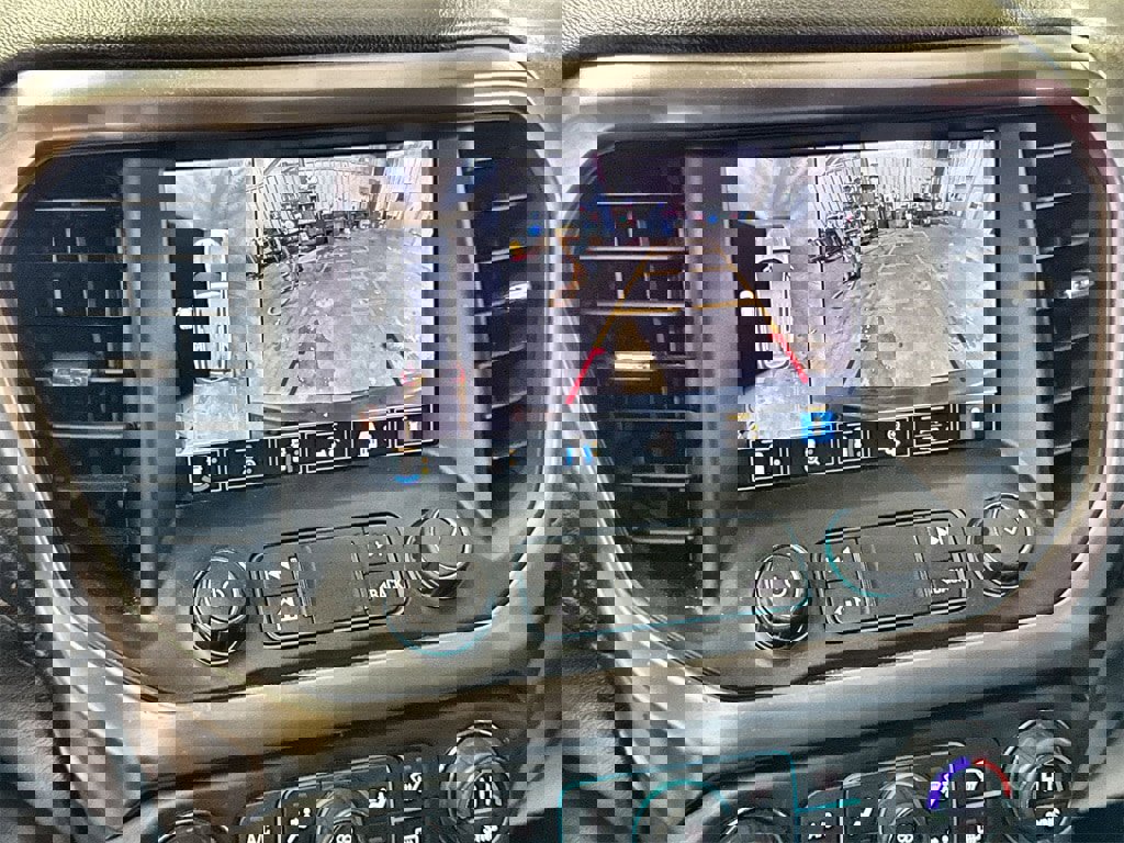 Used 2021 GMC Acadia AT4 w/ Technology Package image 20