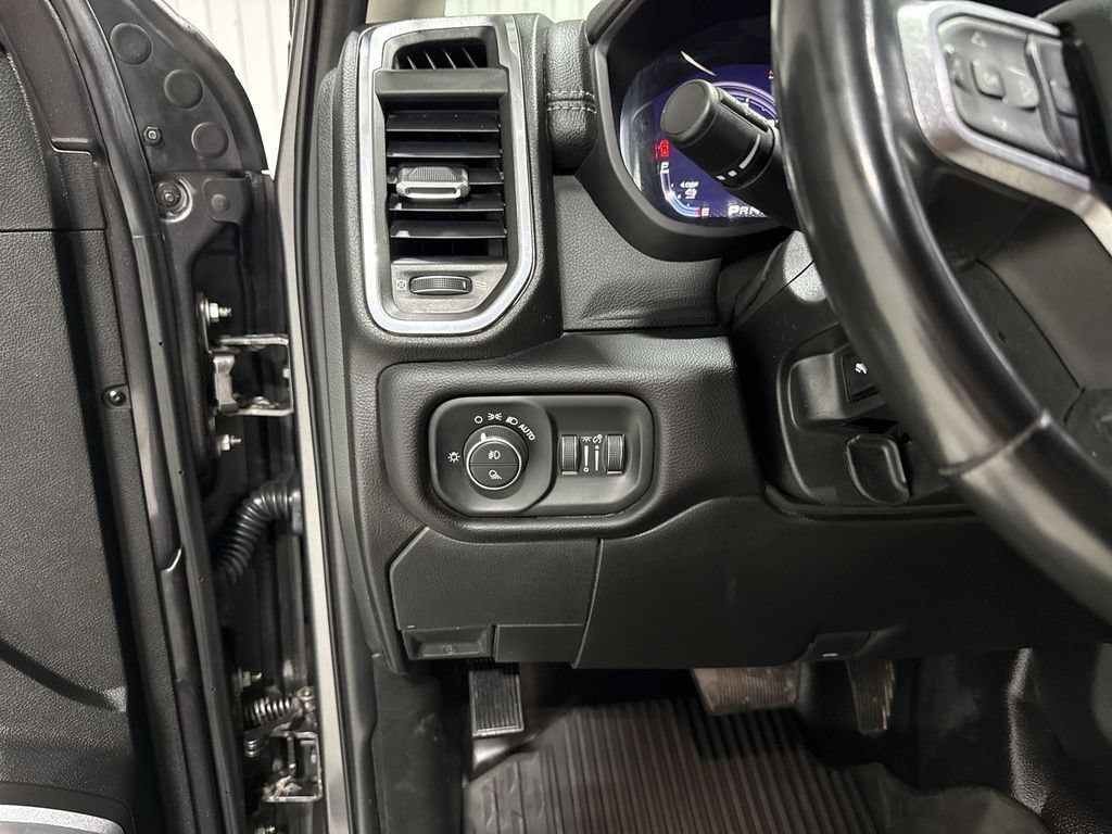 Used 2023 RAM 4500 Laramie AWD/4WD image 18