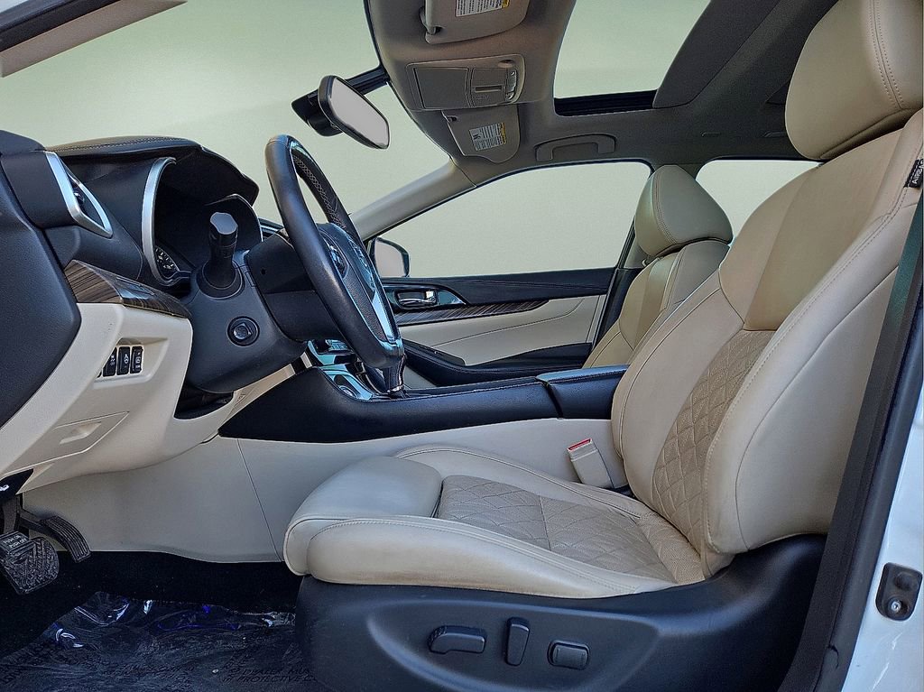 Used 2016 Nissan Maxima Platinum w/ Interior Lighting Package image 22