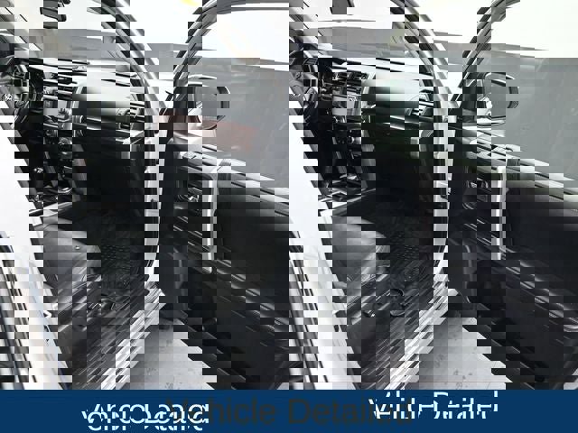 Used 2016 Toyota 4Runner Limited image 14