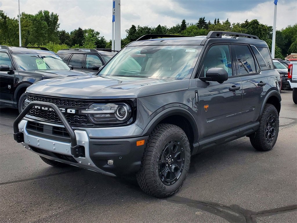 Used 2025 Ford Bronco Sport Badlands w/ Sasquatch Badlands Package image 3