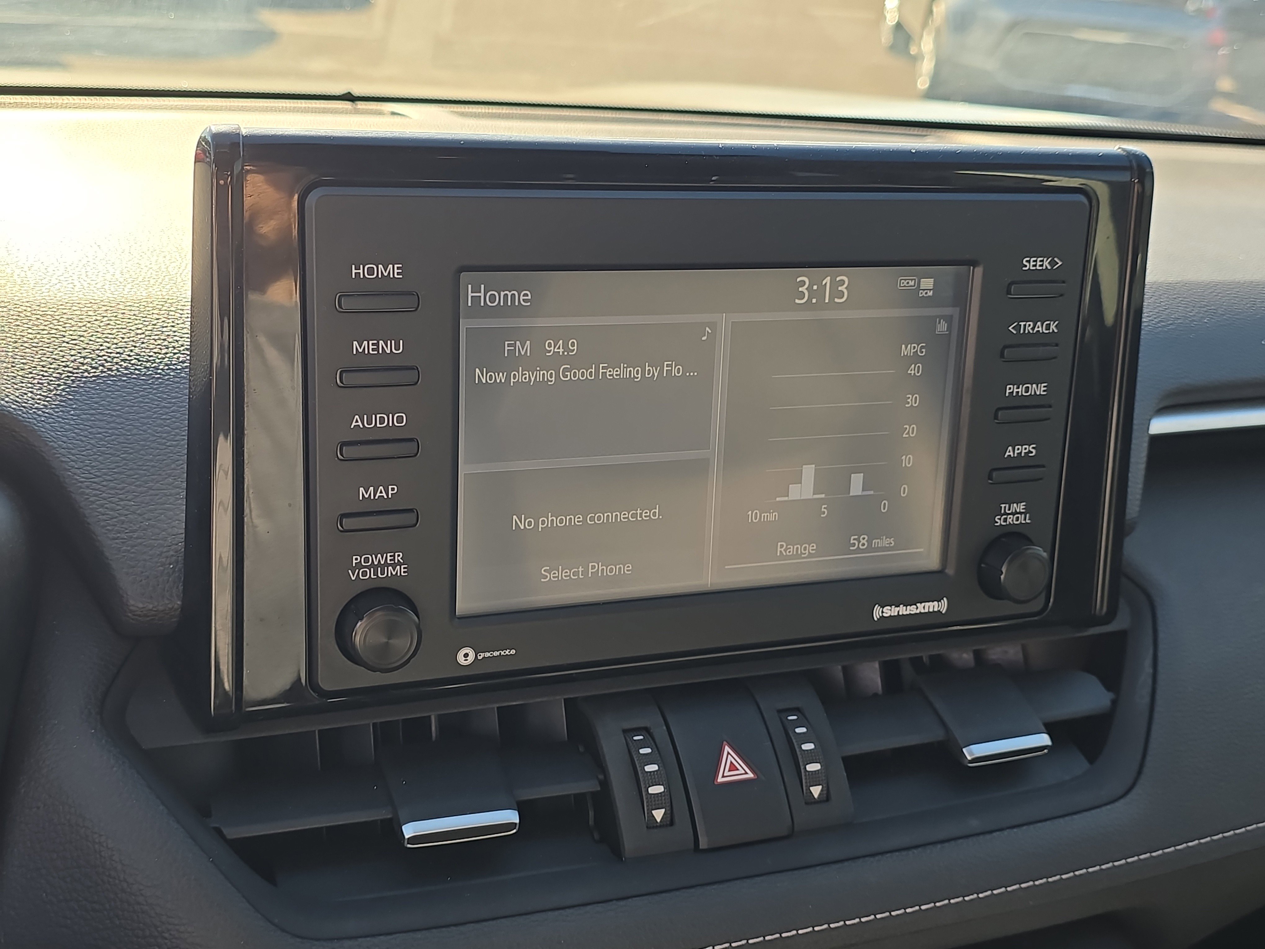 Used 2020 Toyota RAV4 XLE Premium image 26