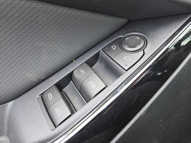 New 2026 Chevrolet Equinox LT w/ Convenience Package II image 10