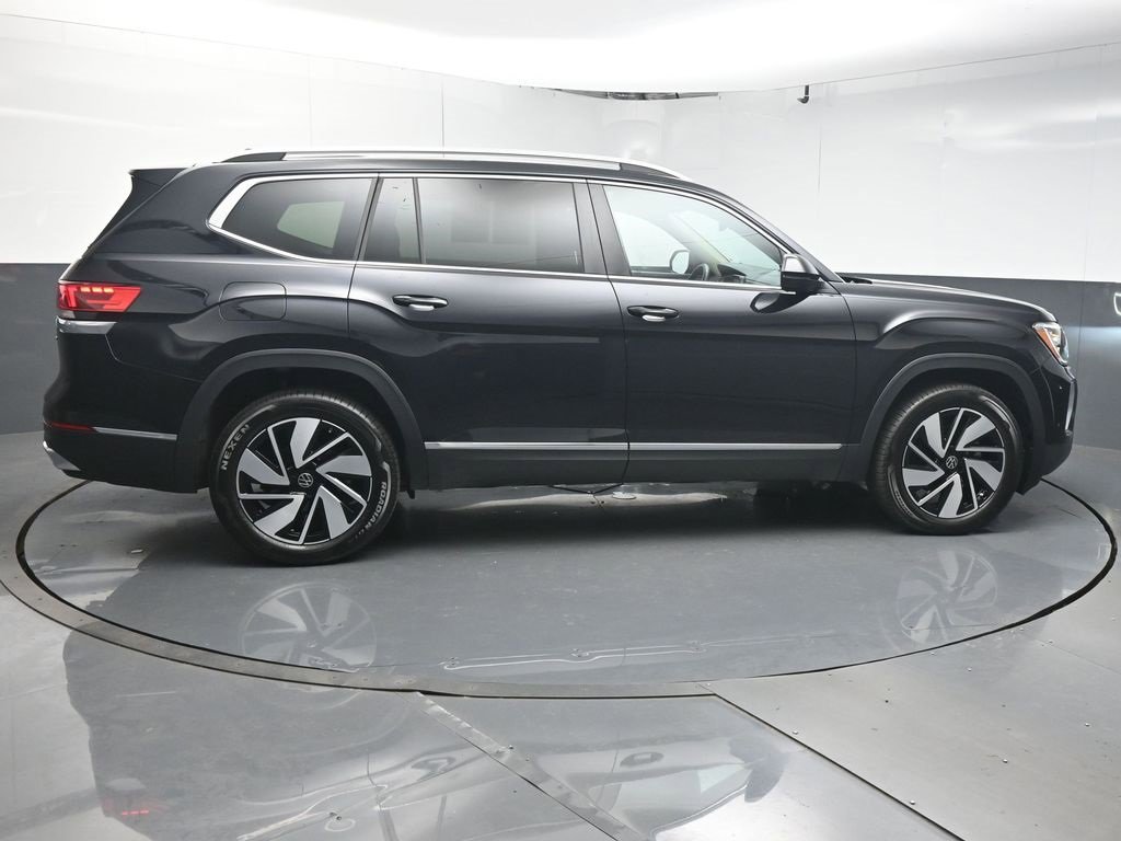 Used 2025 Volkswagen Atlas SEL image 8