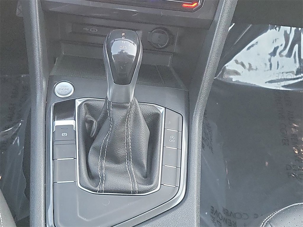 Used 2022 Volkswagen Tiguan SE image 20