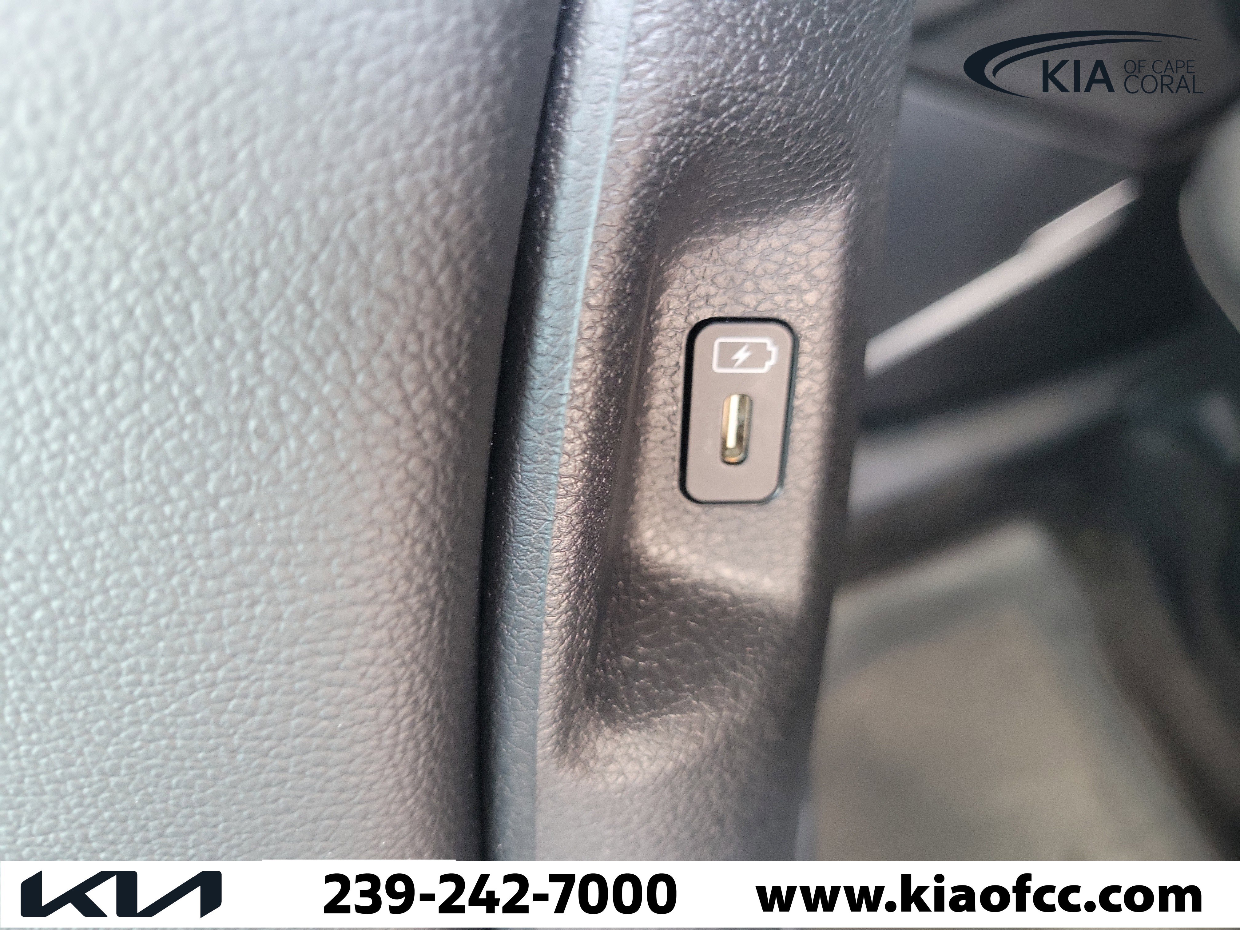 Certified 2024 Kia Sportage EX FWD image 14