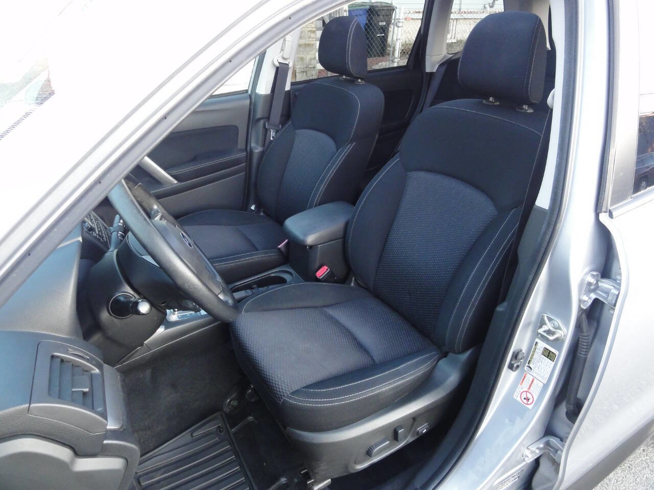 Used 2014 Subaru Forester 2.5i Premium w/ All-Weather Package image 10