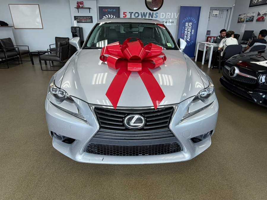 Used 2015 Lexus IS 250 w/ Premium Package RWD image 18