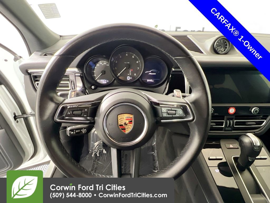 Used 2024 Porsche Macan image 7