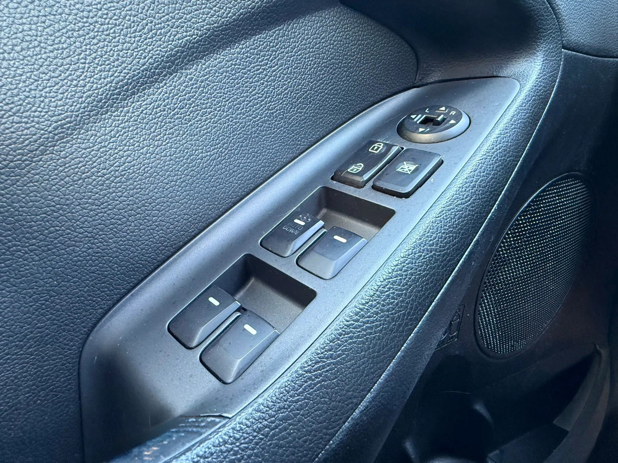 Used 2016 Kia Forte LX w/ LX Popular Plus Package image 25