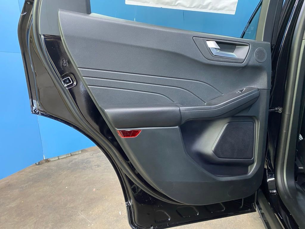 New 2026 Ford Escape Platinum w/ Premium Technology Package image 39