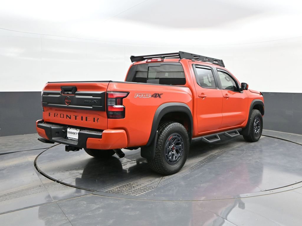 Used 2025 Nissan Frontier PRO-4X w/ Pro Convenience Package image 11