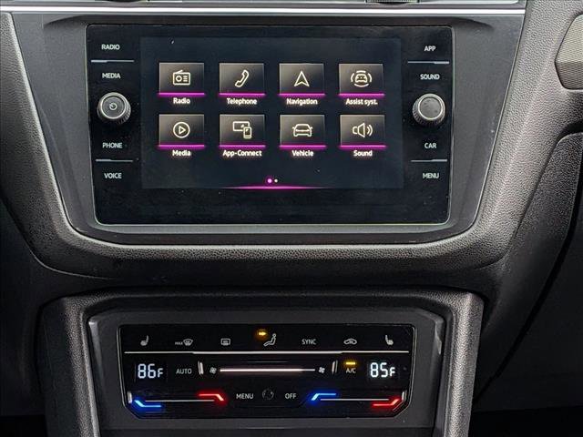 Used 2022 Volkswagen Tiguan SE R-Line image 13