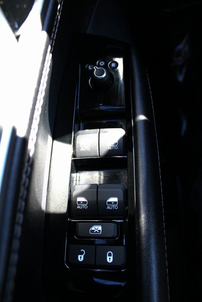 Used 2024 Jeep Wagoneer Series II image 26