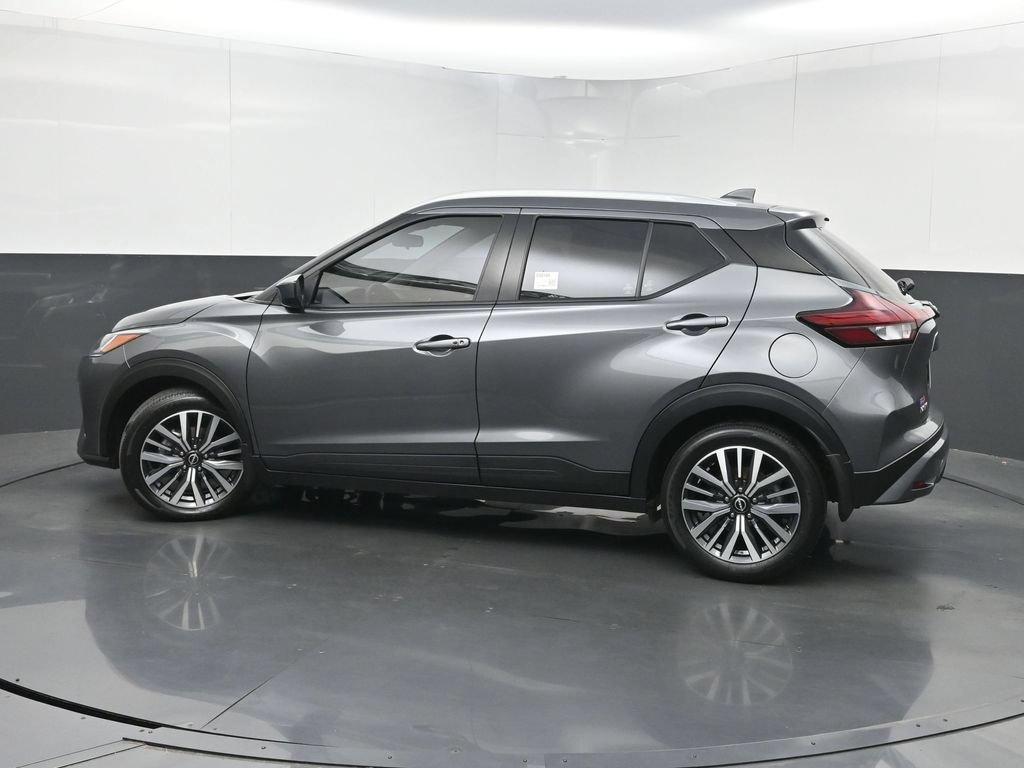 Used 2023 Nissan Kicks SV FWD image 38