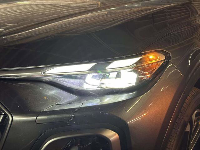 New 2025 Audi Q5 Premium w/ Convenience Package AWD/4WD image 4