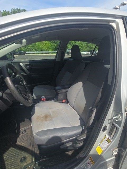 Used 2015 Toyota Corolla L FWD image 12