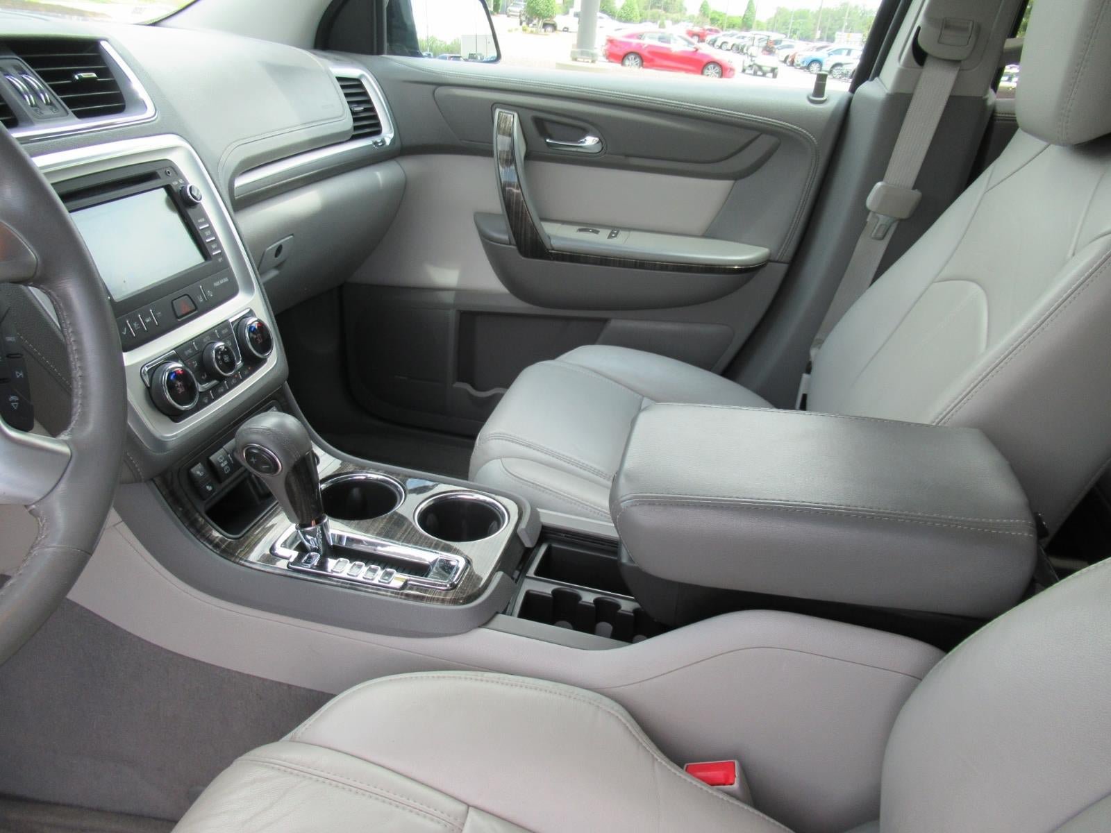 Used 2016 GMC Acadia SLT w/ Open Road Package FWD image 16