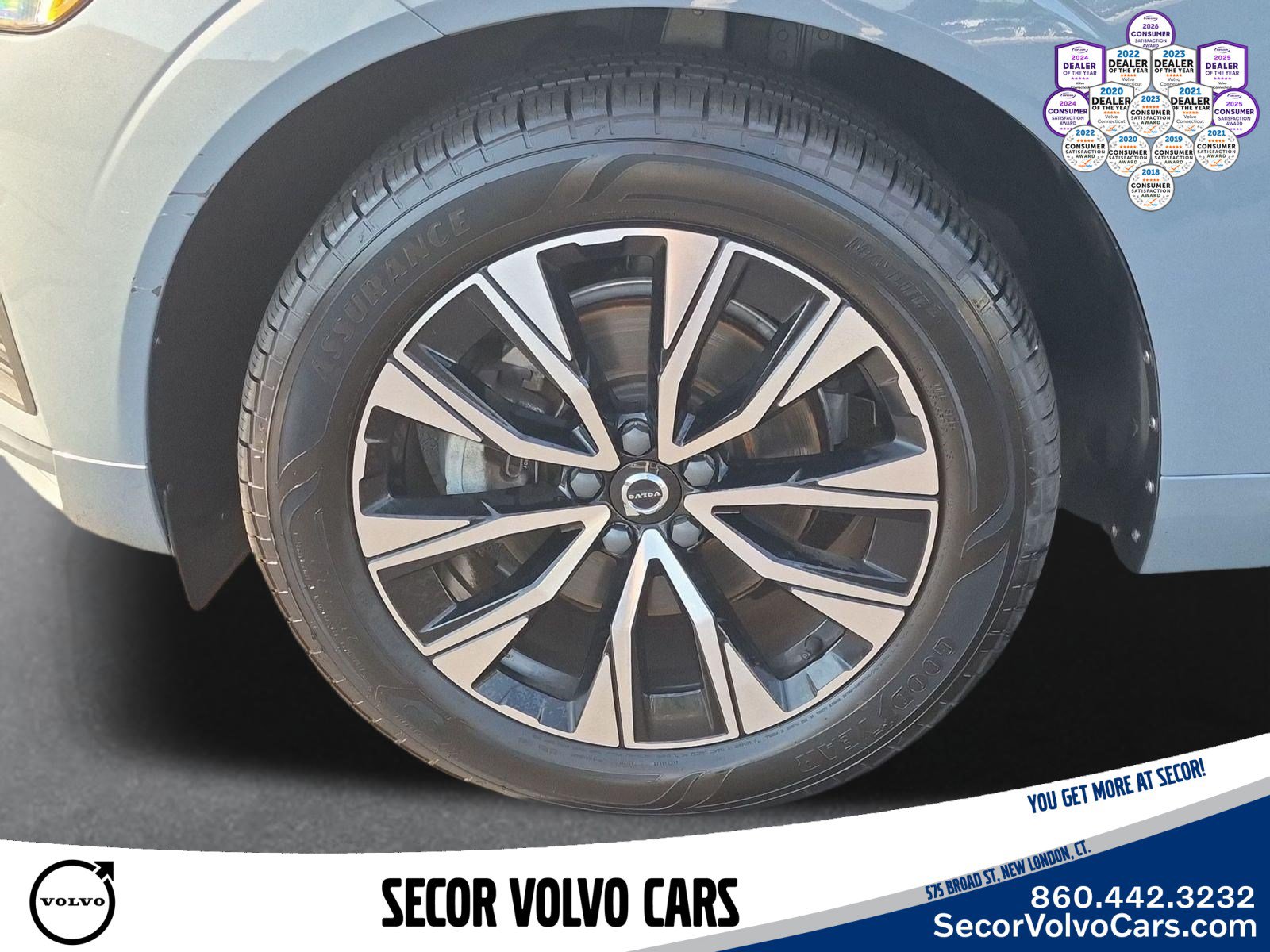 Used 2023 Volvo XC60 B5 Core w/ Climate Package AWD/4WD image 25