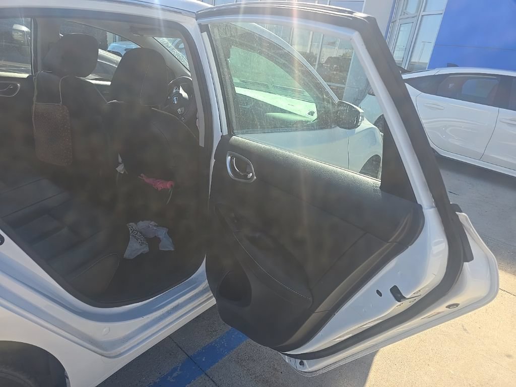 Used 2019 Nissan Sentra SL w/ Exterior Package FWD image 15