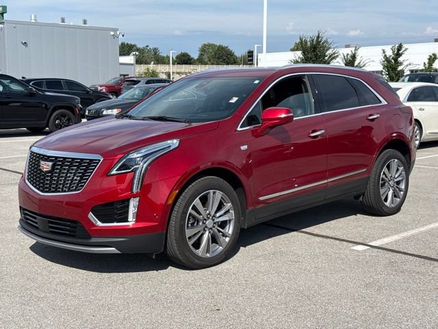 Used 2025 Cadillac XT5 Premium Luxury w/ Technology Package AWD/4WD image 1
