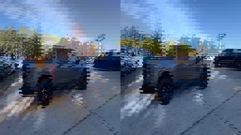 New 2025 Ford Maverick XLT w/ XLT Luxury Package image 7