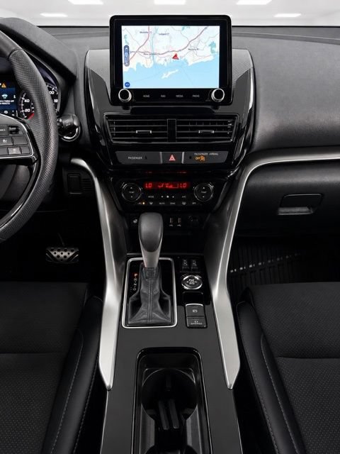 Used 2025 Mitsubishi Eclipse Cross AWD image 30
