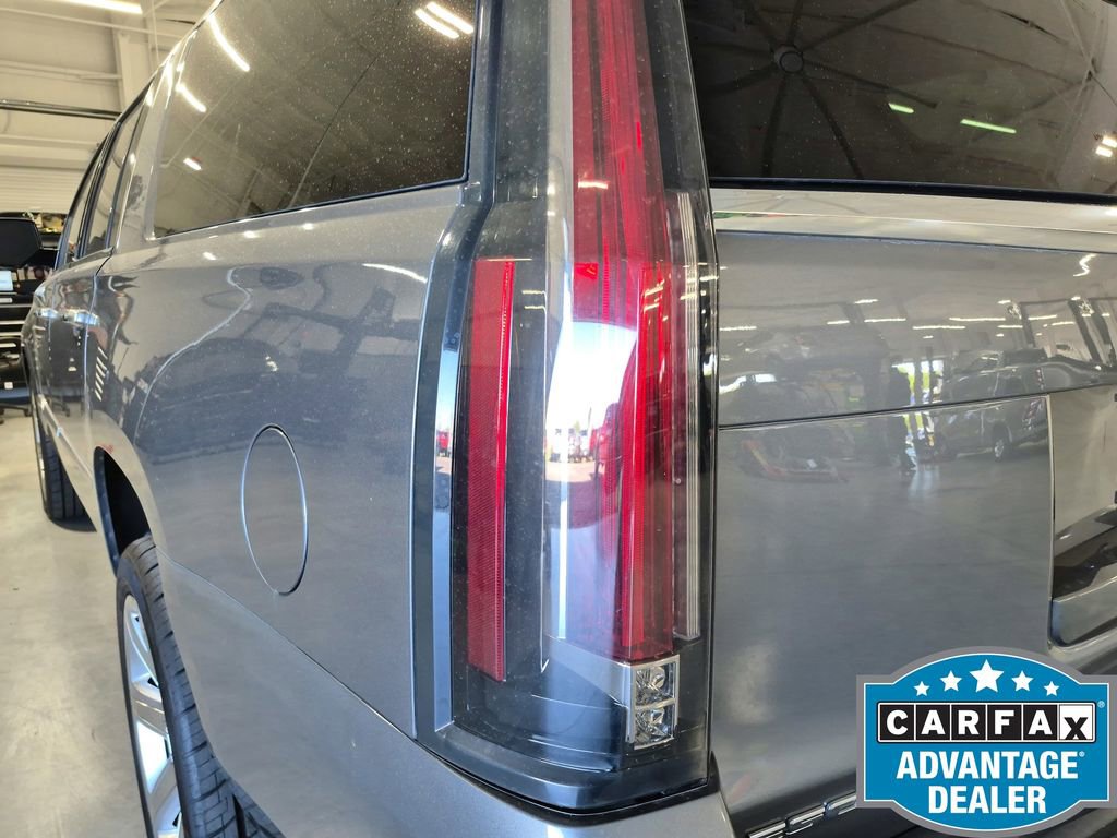 Used 2019 Cadillac Escalade ESV Premium Luxury w/ LPO, Radiant Package AWD/4WD image 36