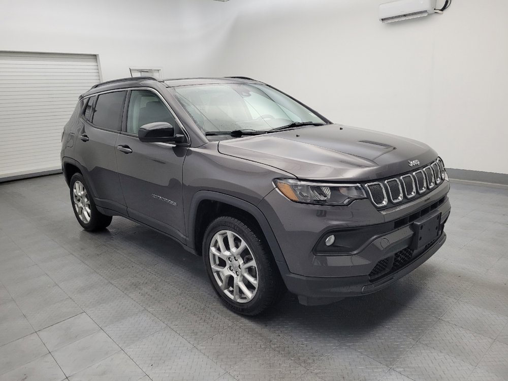 Used 2022 Jeep Compass Latitude w/ Sun and Sound Group AWD/4WD image 11