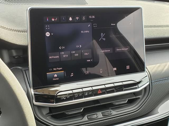 New 2026 Jeep Compass Latitude image 10