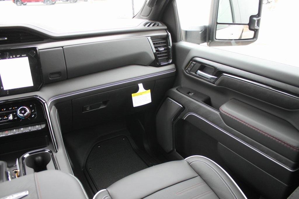 New 2026 GMC Sierra 2500 AT4X image 7