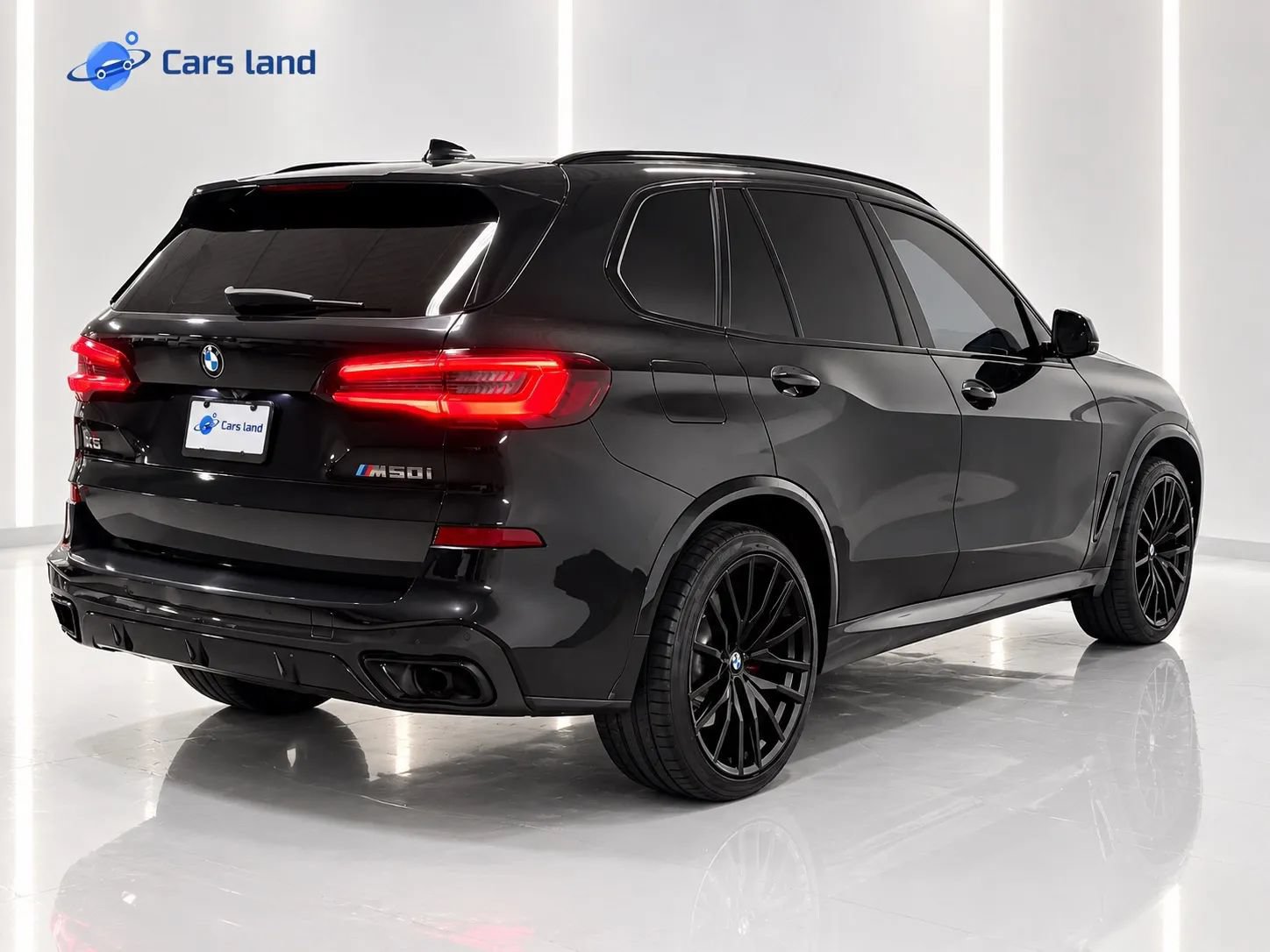Used 2021 BMW X5 M50i AWD/4WD image 3
