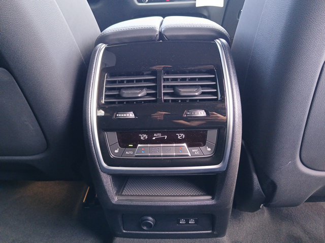 New 2026 BMW X5 sDrive40i w/ Climate Comfort Package RWD image 14