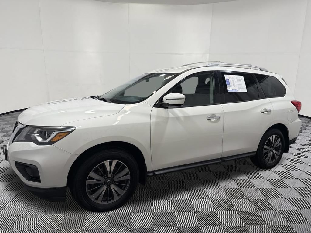 Used 2017 Nissan Pathfinder S AWD/4WD image 4