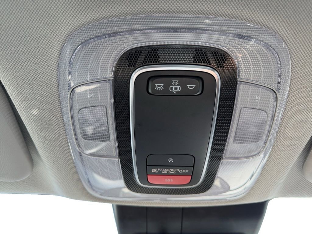 Used 2023 Hyundai Elantra SEL image 23