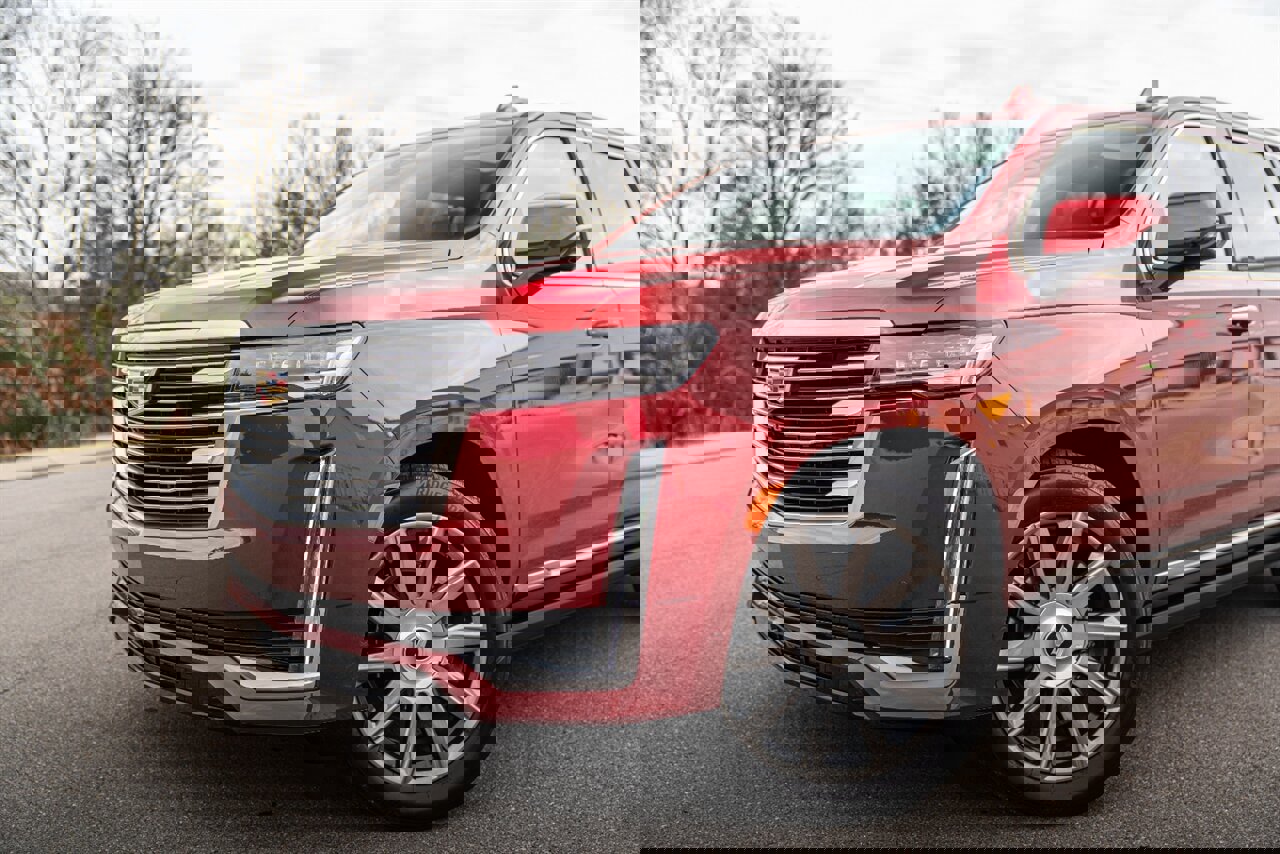 Used 2023 Cadillac Escalade Premium Luxury Platinum image 13