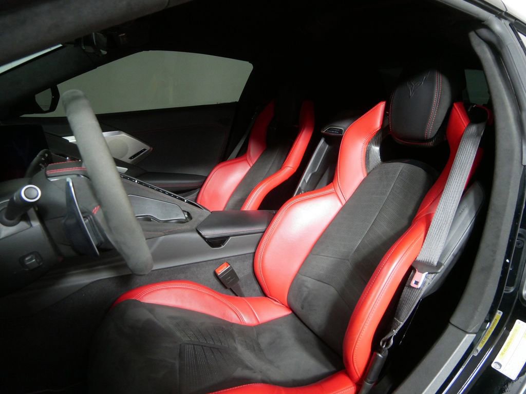 Used 2022 Chevrolet Corvette Stingray image 10