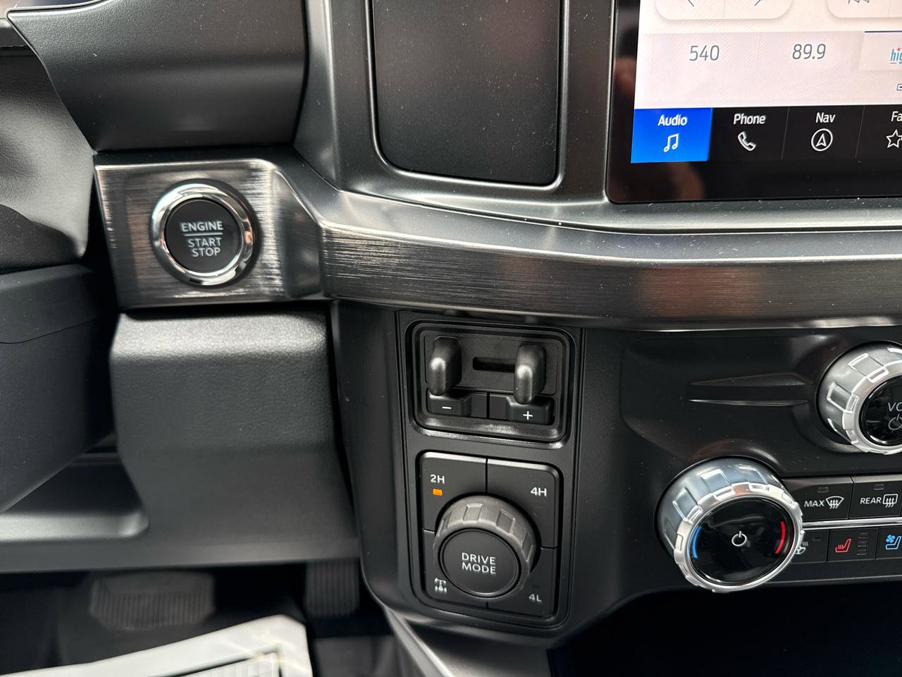 New 2026 Ford F350 Lariat AWD/4WD image 32