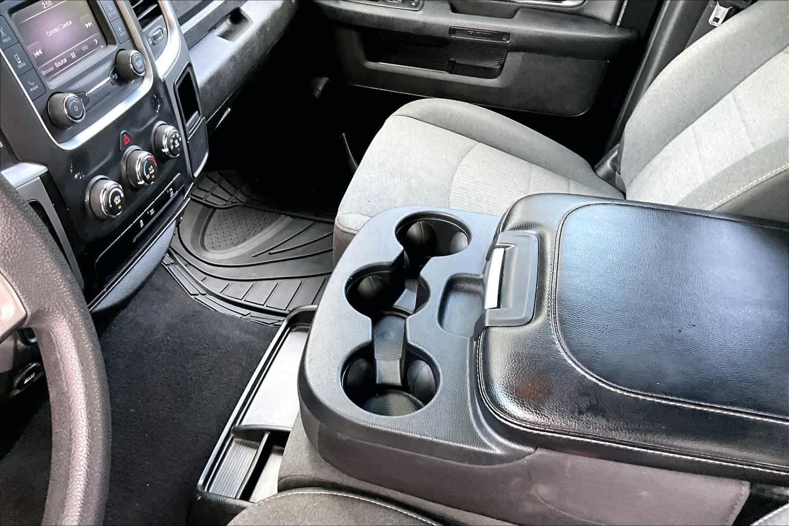 Used 2024 RAM 1500 Warlock RWD image 15