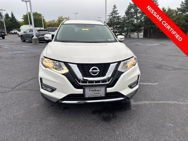 Used 2017 Nissan Rogue SV AWD/4WD image 3