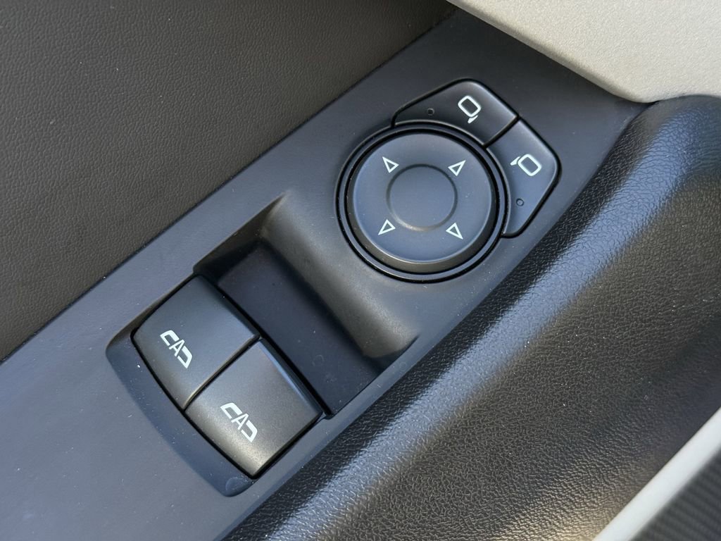 Used 2020 Chevrolet Camaro LT w/ Technology Package image 12