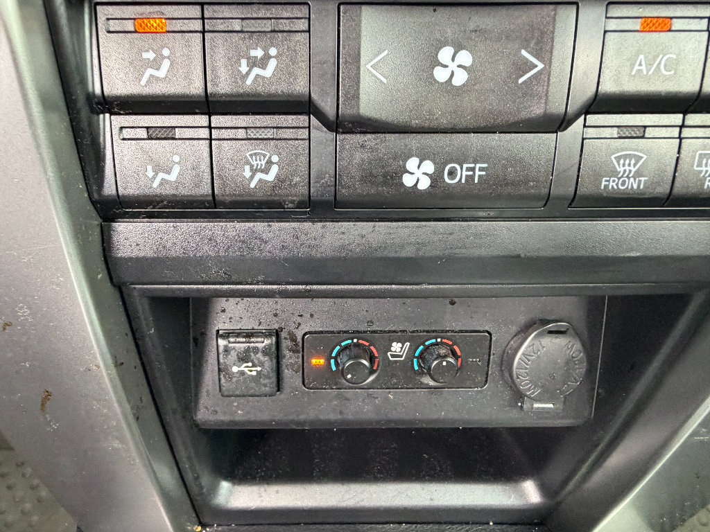Used 2023 Toyota 4Runner Limited AWD/4WD image 31