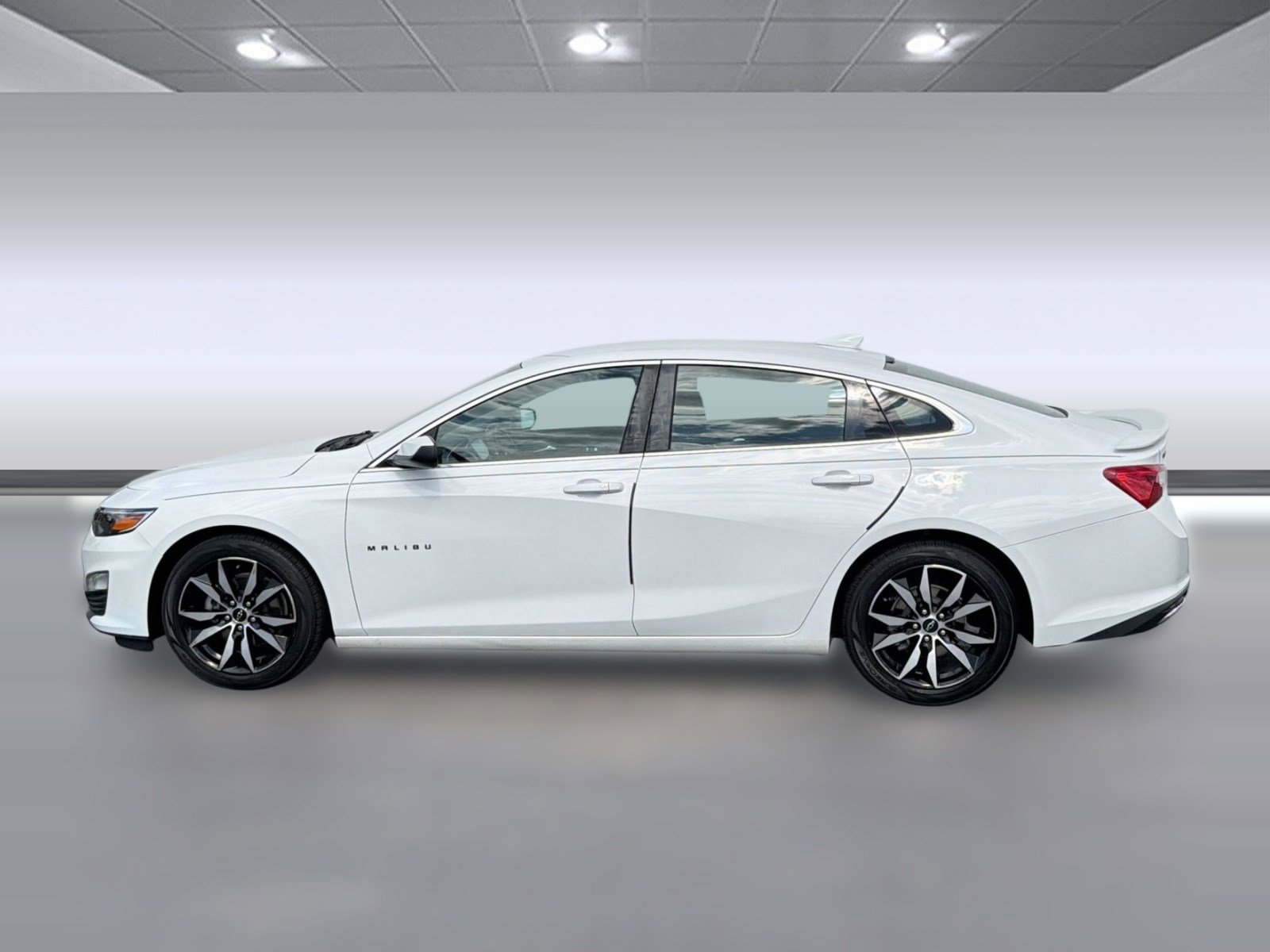 Used 2020 Chevrolet Malibu RS FWD image 2